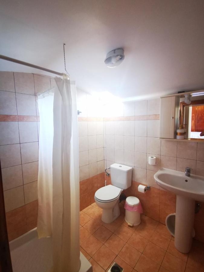 Kalypso Apartment Chalki Town Esterno foto
